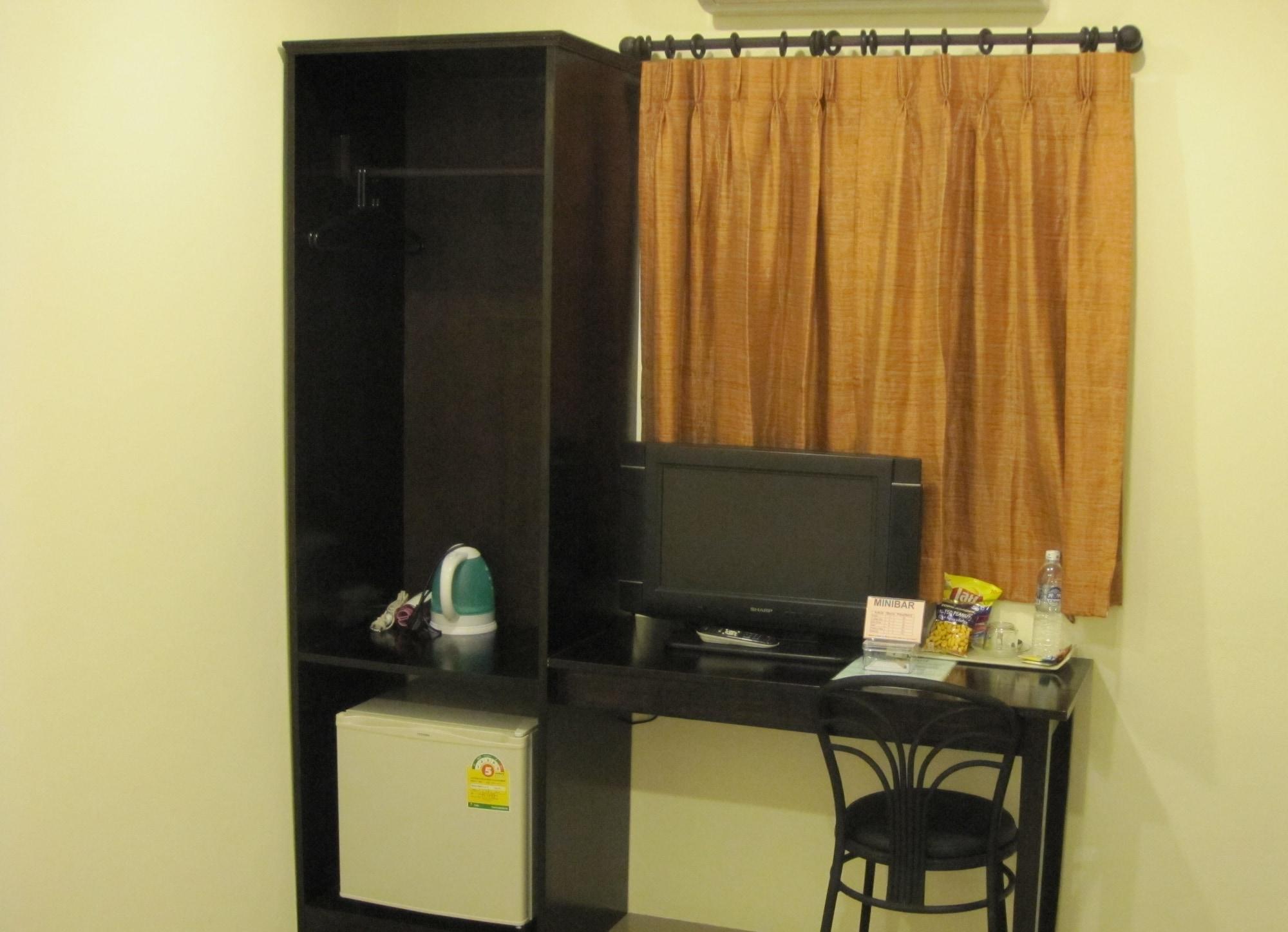 The Bang Khun Phrom Hotel